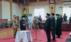 al haris saat lantik kepsek sma tt dan smk 3 jambi
