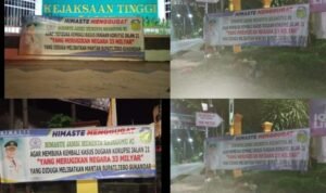 spanduk himaste untuk kejagung periksa kembali sukandar