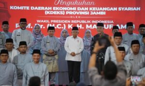 maruf amin kukuhkan al haris ketua kdeks provinsi jambi