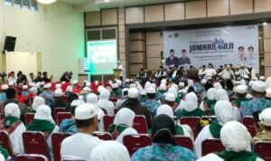 al haris sambut kedatangan jemaah haji jambi kloter 20