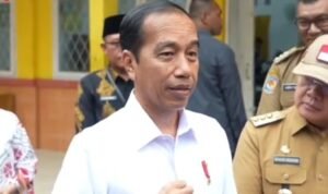 jokowi pakai kemeja putih produksi smkn 4 jambi saat kunjungan ke bengkulu tengah