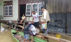 al haris tinjau banjir