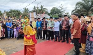 al haris resmikan masjid baiturrahim rantau keloyang bungo