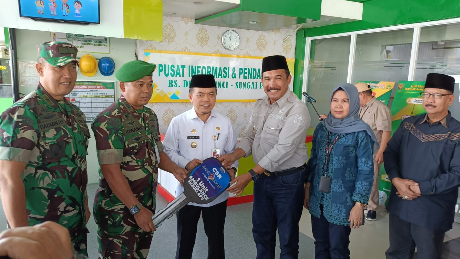 al haris serahkan ambulance ke rs dkt kerinci