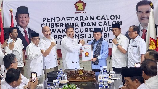 al haris mendaftar di gerindra