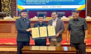 ranperda perubahan perda RPJMD Provinsi jambi disahkan jadi perda