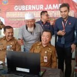 al haris cek jaringan internet di muara hemat
