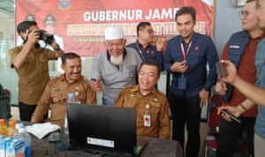 al haris cek jaringan internet di muara hemat