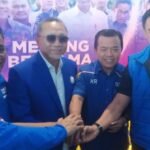 Dari Kanan: Zumi Zola, Al Haris, Ketua DPP PAN Zulkifli Hasan dan H Bakri