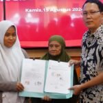 pemprov jambi fasilitas penyerahan tali asih ke keluarga nenek hafsah