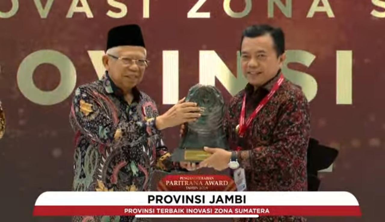 al haris terima penghargaan paritrana award 2024 dari wapres maaruf amin