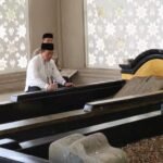 Calon Gubernur nomor urut 2 Al Haris saat berziarah ke makam Raja Jambi Rangkayo Hitam