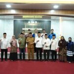 Pjs Gubernur Jambi Sudirman usai membuka Muswil ke-2 Forum Zakat Jambi