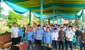 Tokoh masyarakat Sekernan, Muaro Jambi nyatakan sikap mendukung pasangan nomor urut 2 Haris-Sani