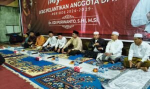 Al Haris dan Abdullah Sani saat menghadiri tasyakuran pelantikan anggota DPR RI Edi Purwanto