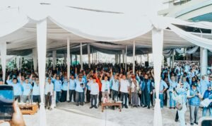 Al Haris bersama ribuan tim pemenangan Kecamatan Alam Barajo