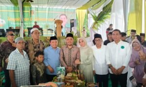 Calon Gubernur Jambi nomor urut 2 Al Haris menghadiri tasyakuran Ketua DPRD Batanghari