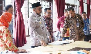 Pjs Gubernur Jambi, Sudirman saat menghadiri pembukaan pelatihan calon tenaga kerja di BLK