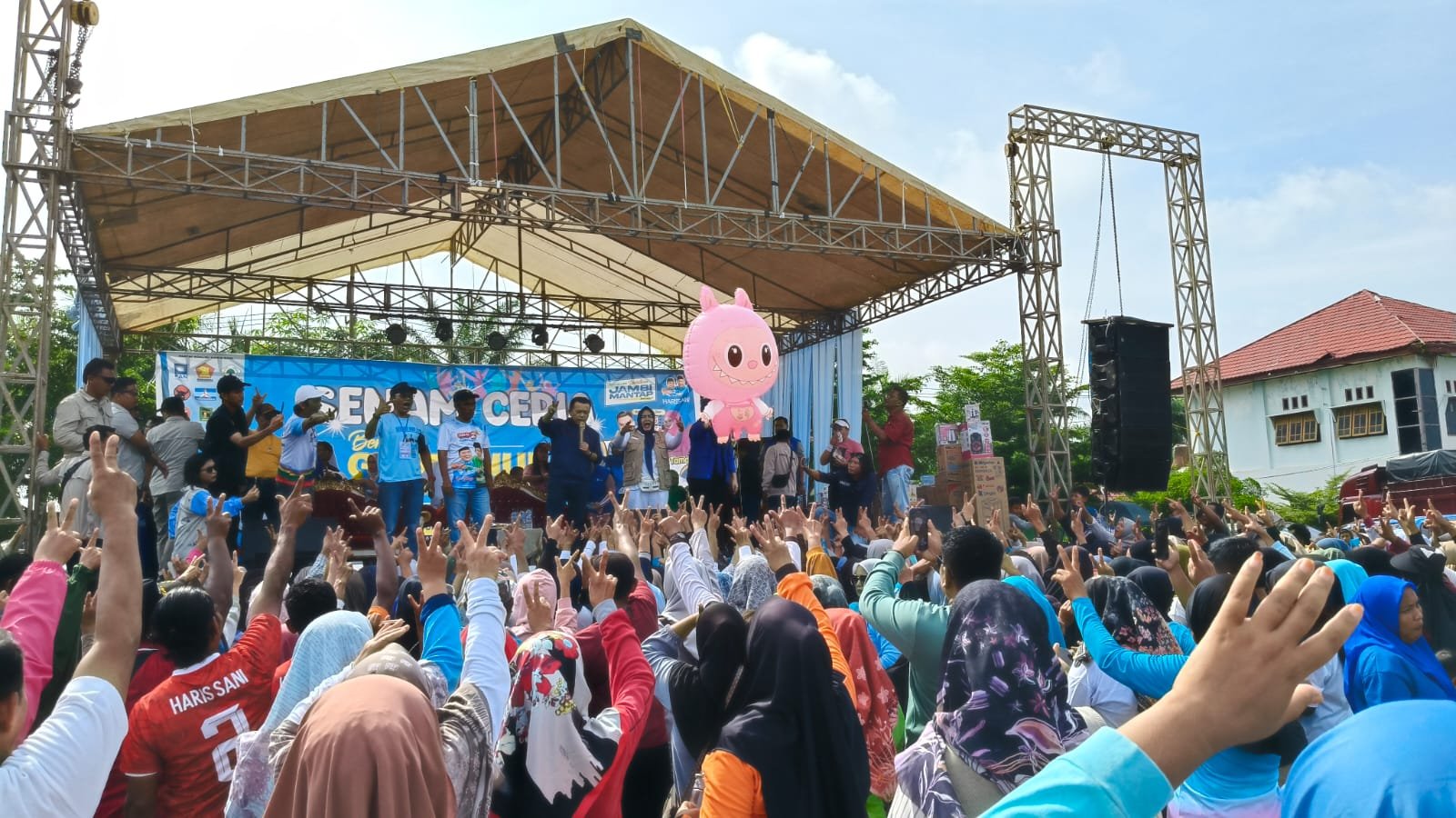 Senam ceria bersama Al Haris dirmaikan ribuan warga Rimbo Bujang