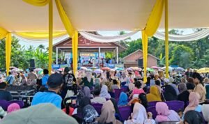 Warga Tebo Ulu saat menghadiri silaturahmi bersama calon Gubernur Jambi nomor 2 Al Haris