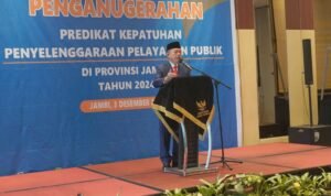 Gubernur Jambi Al Haris