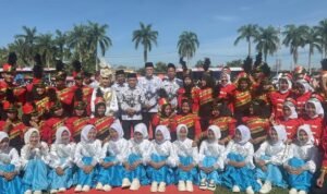 Gubernur Jambi Al Haris saat peringatan HUT ke-79 PGRI dan HGN 2024 di Tebo