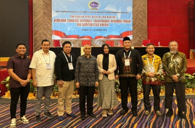 Ketua DPRD Kota Jambi Kemas Faried Alfarelly (dua dari kiri) diusulkan jadi calon Ketua Umum Adeksi dalam pra munas VI Adeksi
