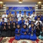 Dirpolairud Polda Jambi Kombes Pol Agus Tri Waluyo foto bersama Tim Kesenian Islami Hadroh binaan Polairud Polda Jambi