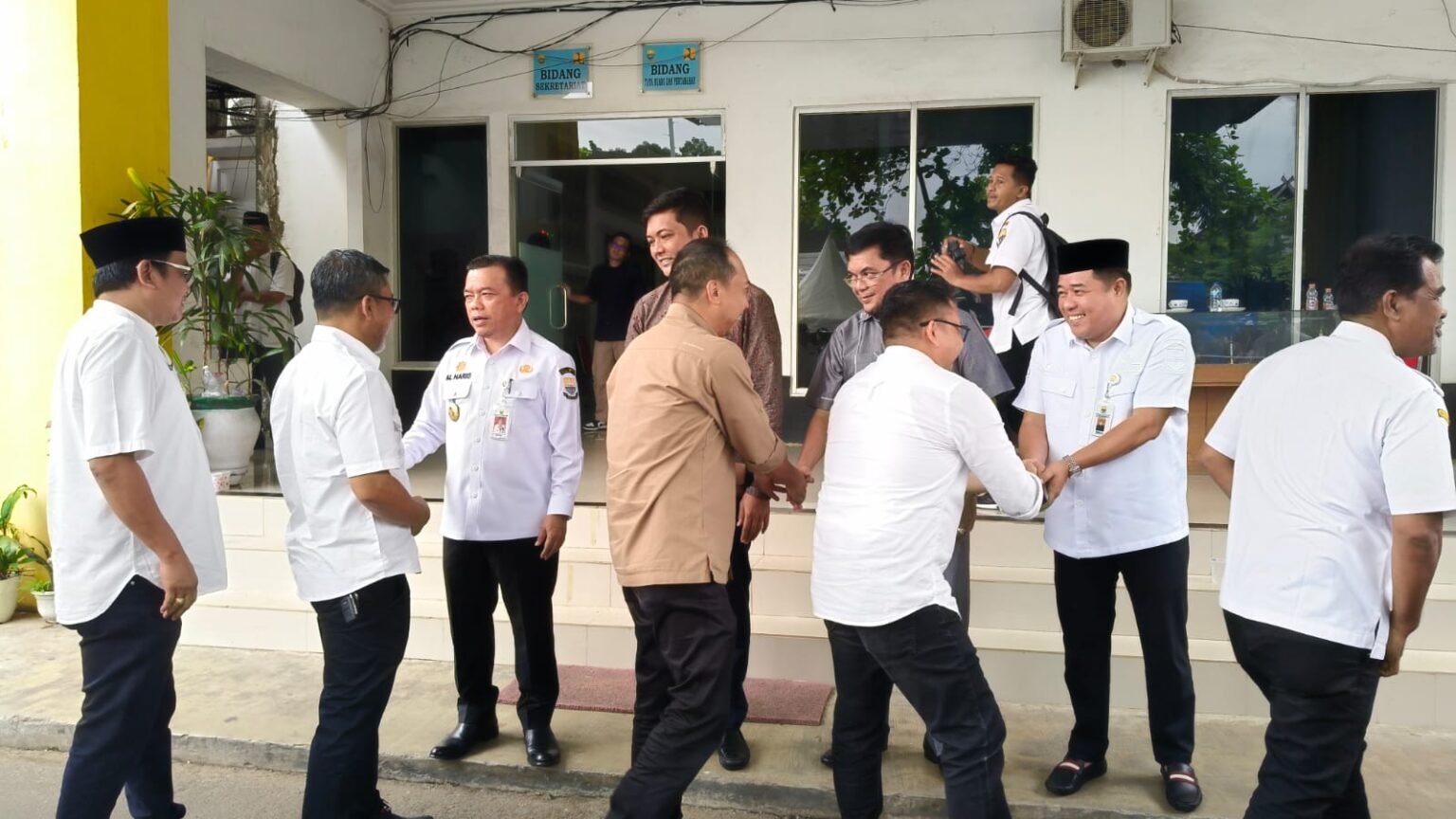 Gubernur Jambi Al Haris saat halal bihalal di dinas PUPR Provinsi Jambi