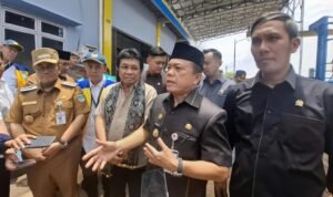 Gubernur Al Haris saat mendampingi Komisi V DPR RI kunker di Jambi