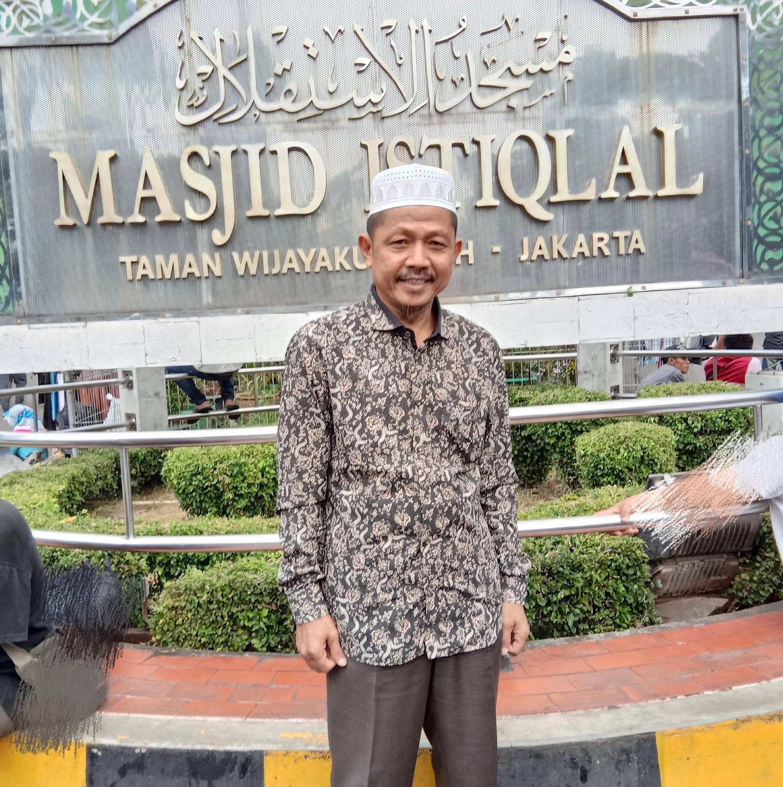 Ketua DPD II Golkar Tanjab Timur, Mustakim