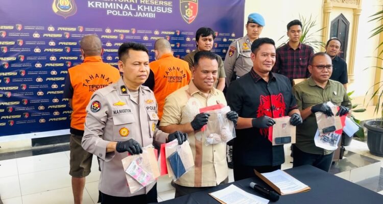Barang bukti 1,2 kilogram emas hasil PETI yang berhasil disita Polda Jambi
