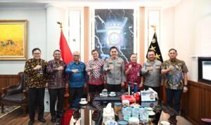 Foto bersama Kapolda Jambi dengan jajaran Kanwil Ditjen IMI dan PAS Jambi