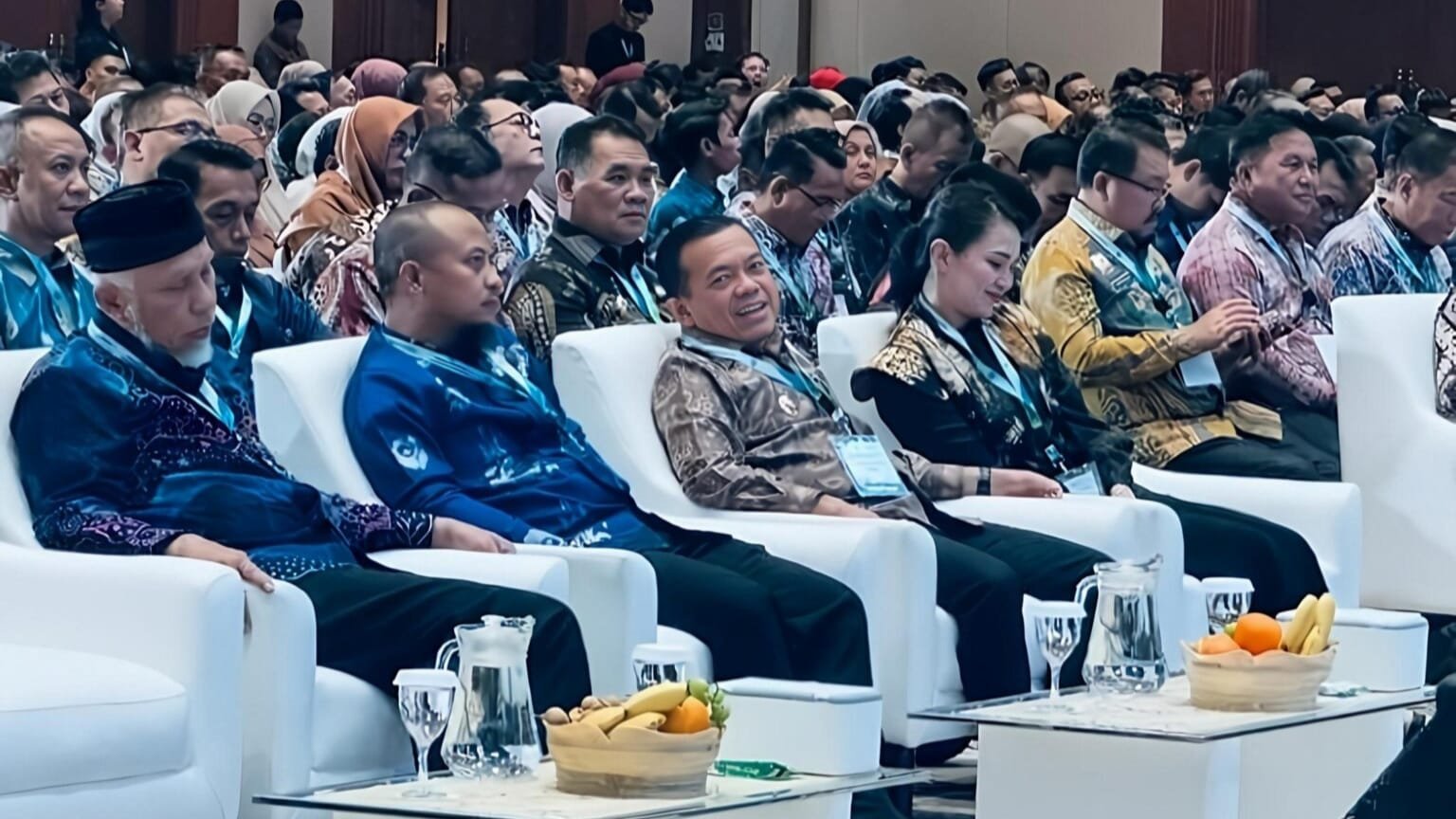 Gubernur Jambi, Al Haris saat menghadiri Rakornas pengelolaan sampah dalam rangka peringatan Hari Lingkungan Hidup Sedunia Tahun 2025