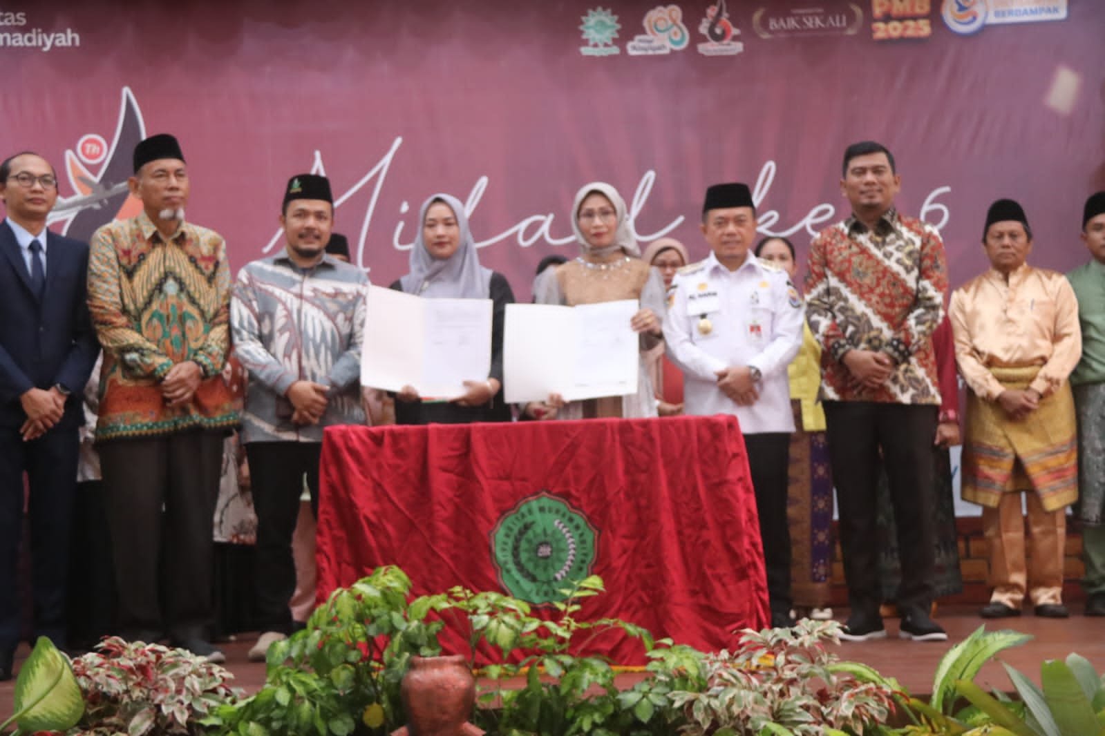 Gubernur Jambi Al Haris saat menghadiri acara Puncak Milad ke-6 Universitas Muhammadiyah Jambi