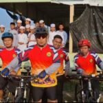 Foto bersama JCC dan santi Ponpes Tarbiyatussholatiyah