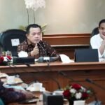 Gubernur Jambi, Al Haris saat beraudiensi dengan Menteri Kehutanan Raja Juli Antoni