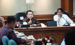 Gubernur Jambi, Al Haris saat beraudiensi dengan Menteri Kehutanan Raja Juli Antoni