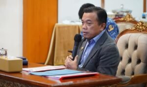 Gubernur Jambi, Al Haris saat mewawancara calon Komisaris dan Direktur PT. JII
