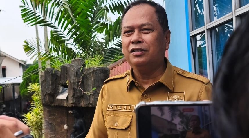 kadis pendidikan syamsurizal