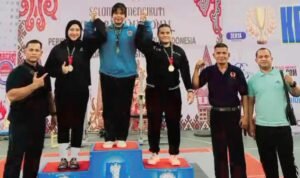 Rossa Gina Nababan yang turun di kelas 84 kg putri senior berhasil meraih medali emas