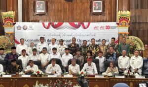 Gubernur Jambi Al Haris saat menghadiri rapat konsolidasi nasional dan percepatan operasionalisasi Koperasi Merah Putih di Bali