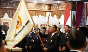 Ketua KONI Provinsi Jambi, AKBP Mat Sanusi bersama pengurus usai dilantik