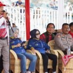 Gubernur Jambi, Al Haris, saat menghadiri pembukaan Piala Soeratin U-13 dan U-15 di Stadion Gelora Paduka Berhala, Kabupaten Tanjung Jabung Timur