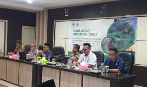 FGD yang digelar FKPS-SAD dengan tema Upaya dan Strategi Penegakan Stabilitas dan Penertiban terhadap Potensi Konflik SAD, Masyarakat Desa, dan Dunia Usaha Sektor Perkebunan
