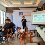 Branch Manager ACC Jambi Edwin Saragih, saat menyampaikan materi