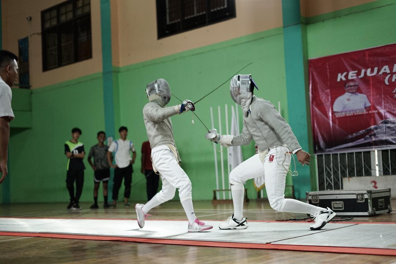 Final salah satu kelas dalam Kejurprov anggar Jambi tahun 2025