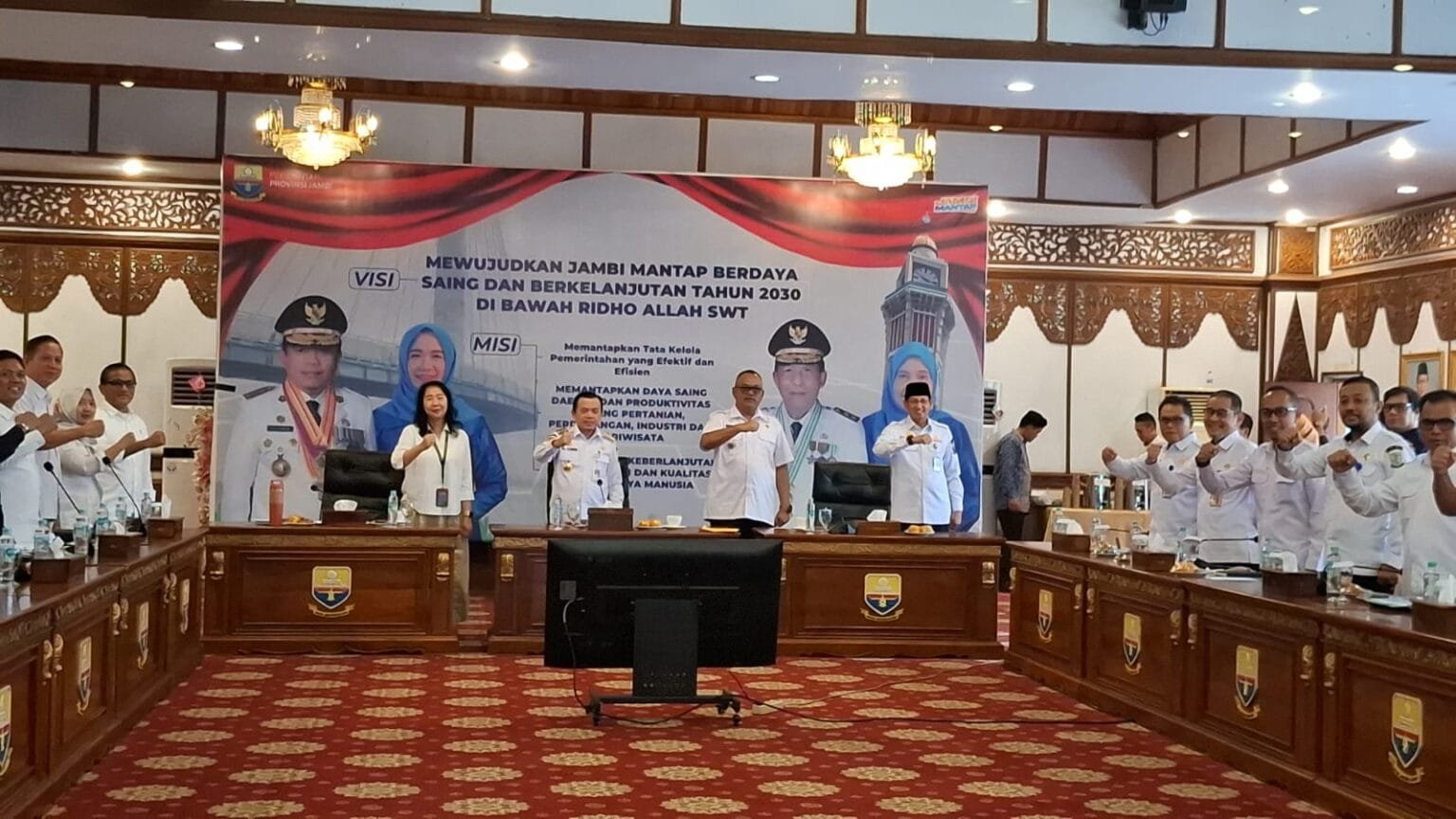 Gubernur Jambi Al Haris usai membuka rakor dan sinergi 1 Juta Rumah