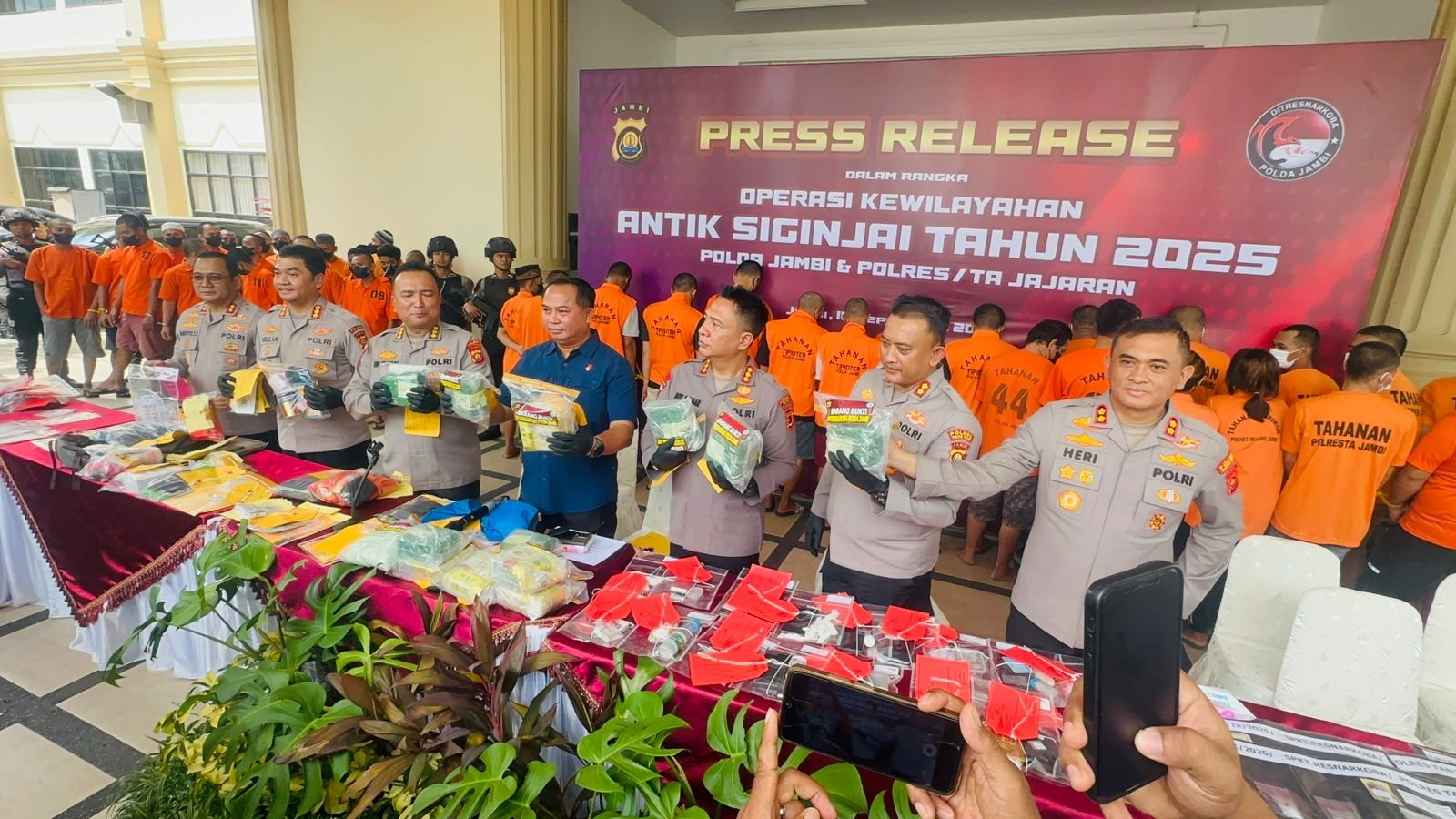 Ekspos hasil Operasi Antik Siginjai 2025 yang digelar Polda Jambi dan jajaran