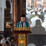 Wakil Gubernur Jambi Abdullah Sani saat menghadiri Tabligh Akbar dalam rangka Memperingati Maulid Nabi Muhammad SAW 1447 H, di Masjid Agung Al-Falah, Kota Jambi